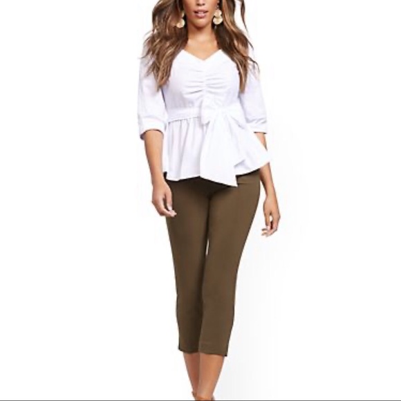 NWOT - Green Blue Double Stretch Capri Pants - Picture 2 of 5